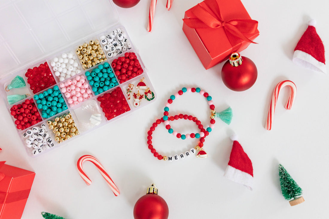 Bracelet Kit - Christmas Merry &amp; Bright Stretchy Bracelet Craft Kit